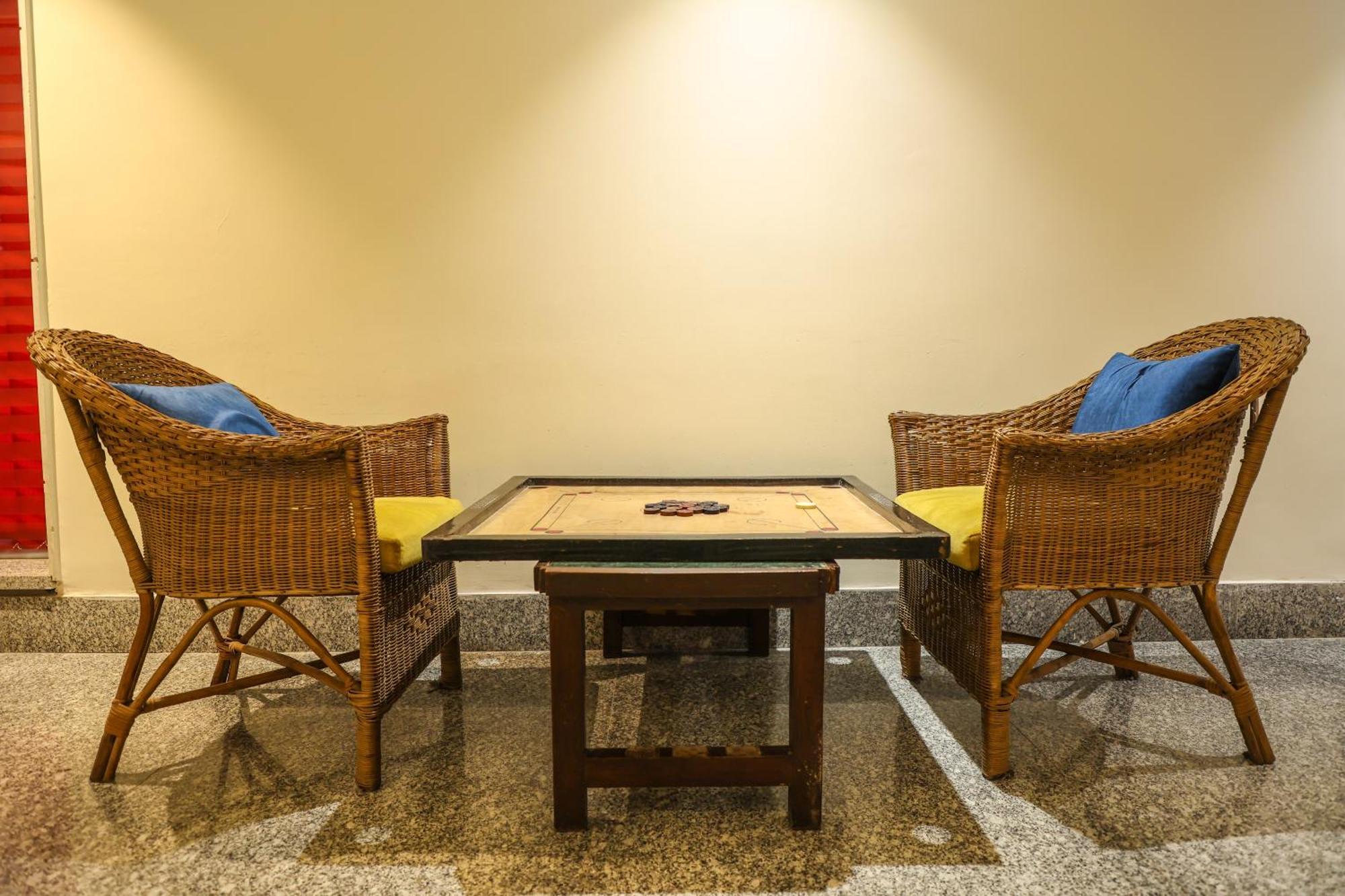 Hotel Ramada Plaza By Wyndham Lucknow Zewnętrze zdjęcie