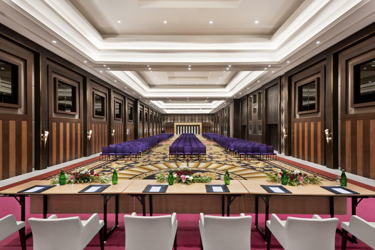 Hotel Ramada Plaza By Wyndham Lucknow Zewnętrze zdjęcie